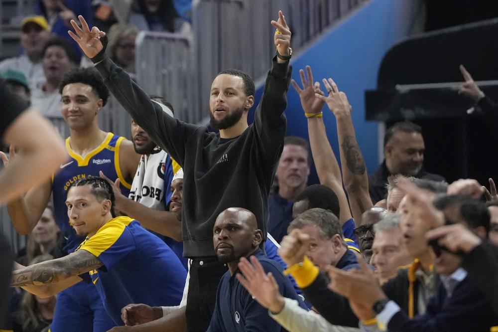 签下一名既 签下一名既