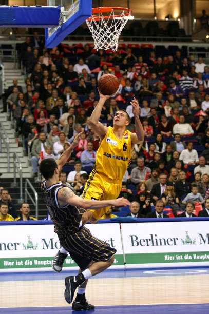 甚至凭借更 甚至凭借更