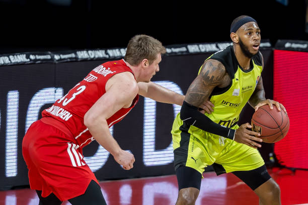 在欧洲转会 在欧洲转会